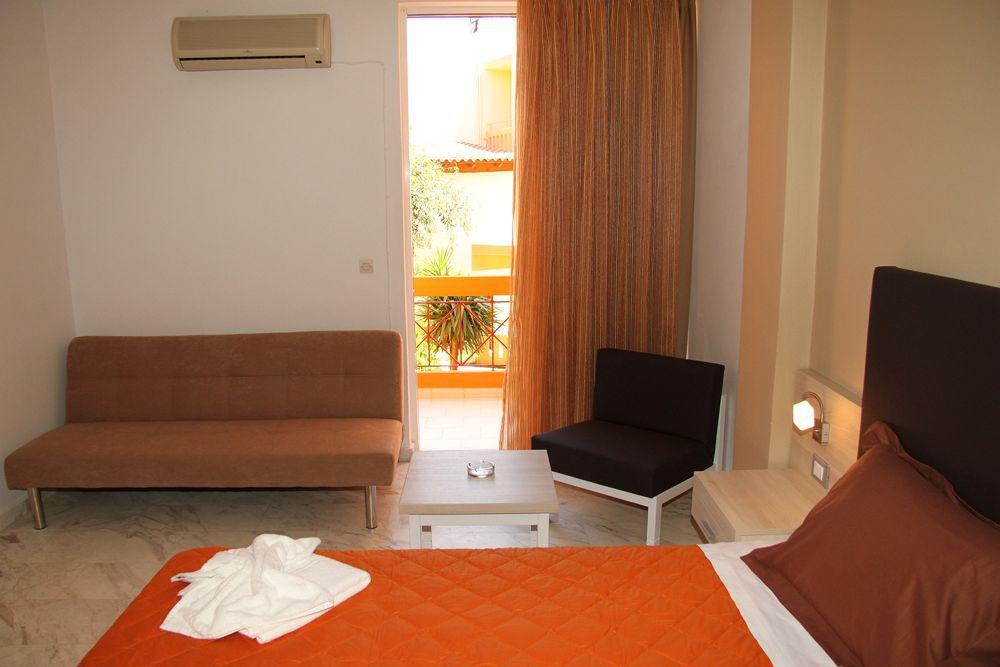 Hotel Elotia Agioi Apostoli  Extérieur photo